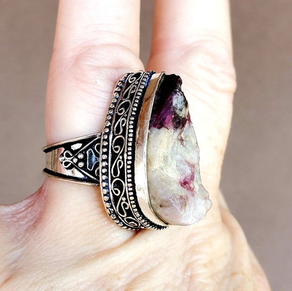 New Rough Ruby in Zoisite 925 Silver Ring. - Picture 5 of 12